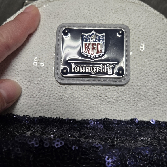NFL Loungefly sequin mini backpack & Insert Organizer - Picture 4 of 7